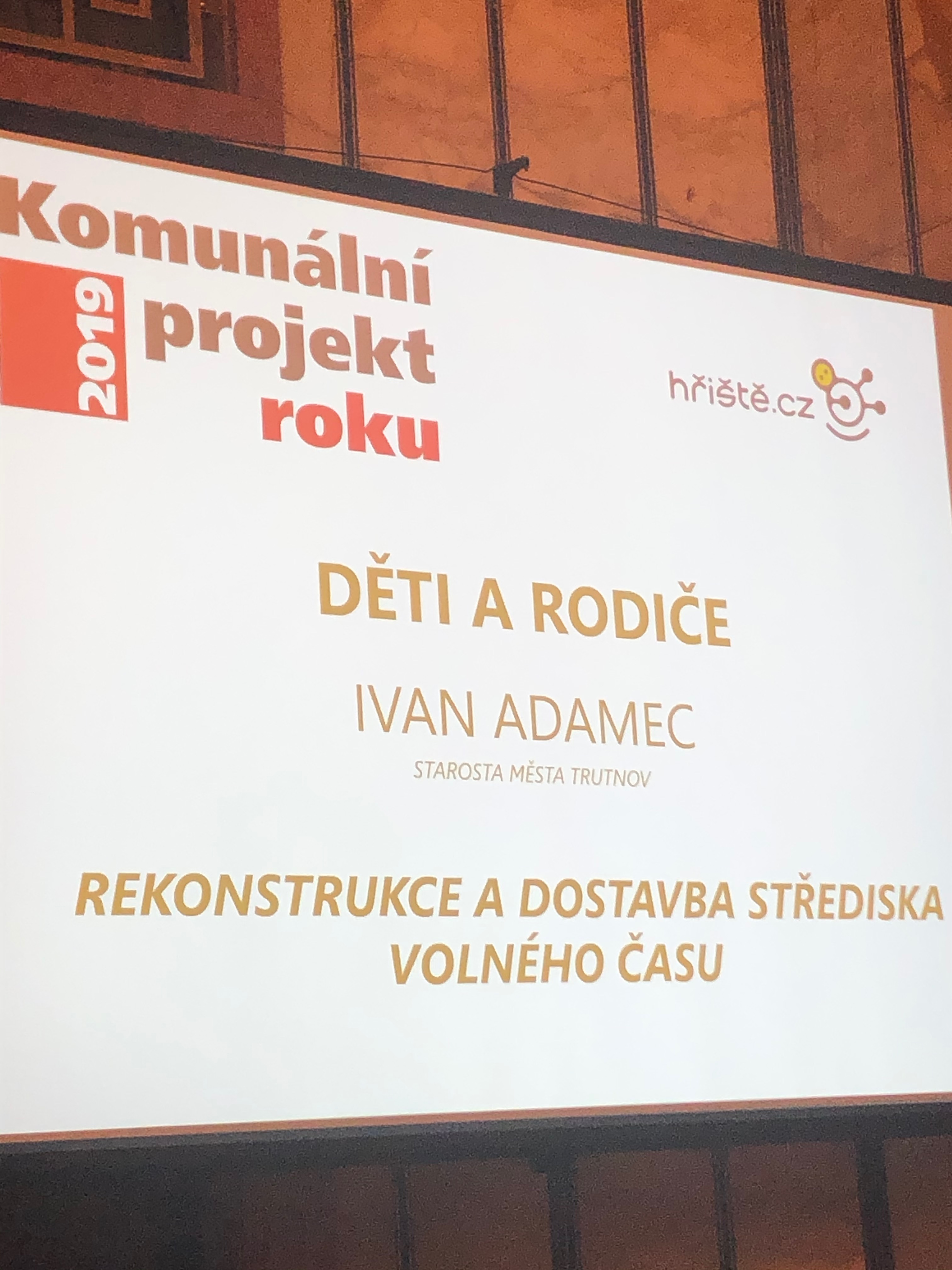 komuna-lni-projekt-roku-3.jpeg