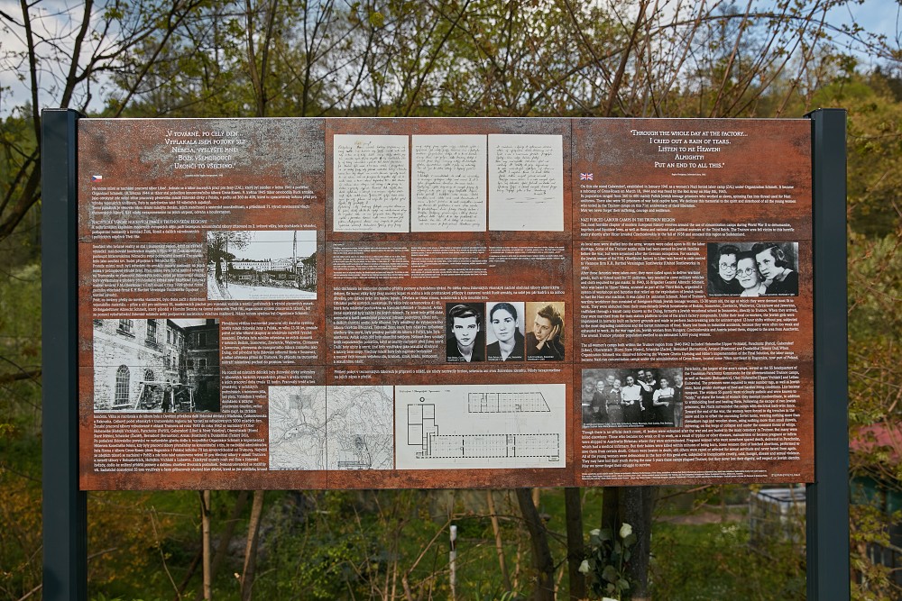 Odhalení panelu - Libeč (1).jpg