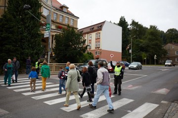 Prechod pro chodce-w.jpg